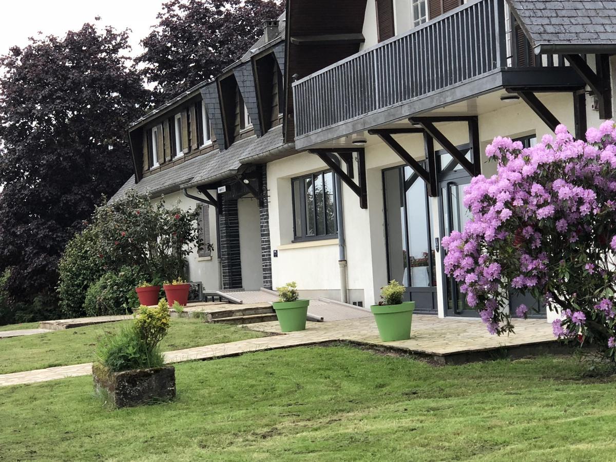 Hotel La Cle Des Champs Le Teilleul Esterno foto